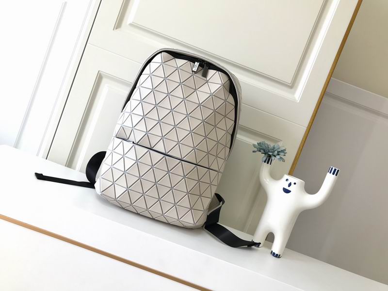 Issey Miyake 45x30x9cm �װ�ɫYt