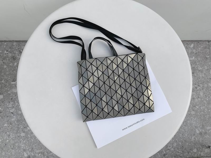 Issey Miyake BB35 28x24x2.5cm Yt�����ɫ