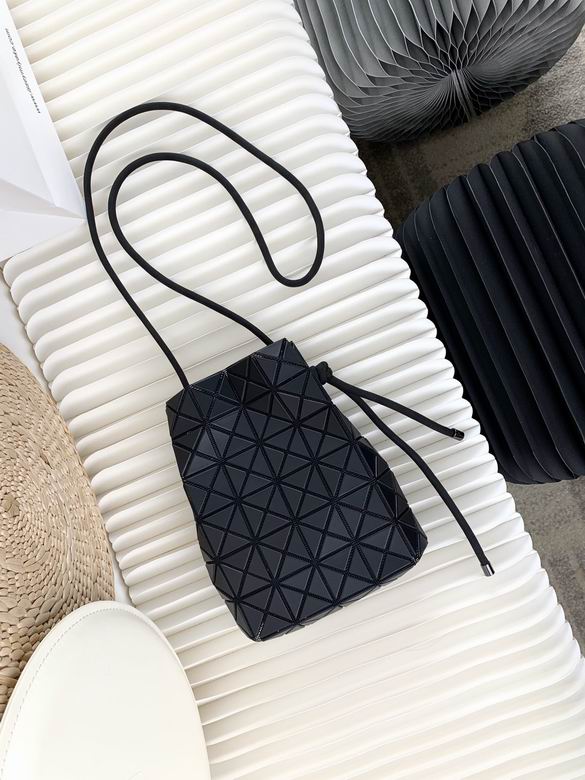 BB81-AG531 24X24cm YT 8