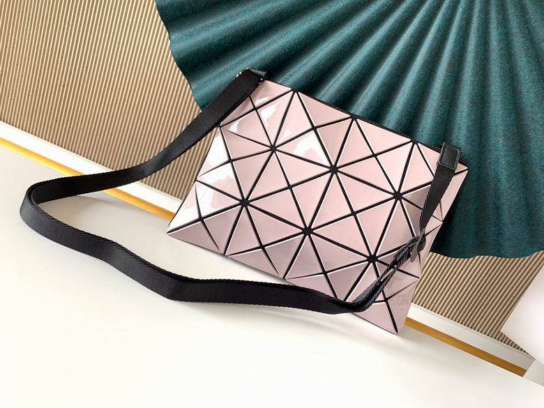 BB81-AG352 23X17cm YT 3