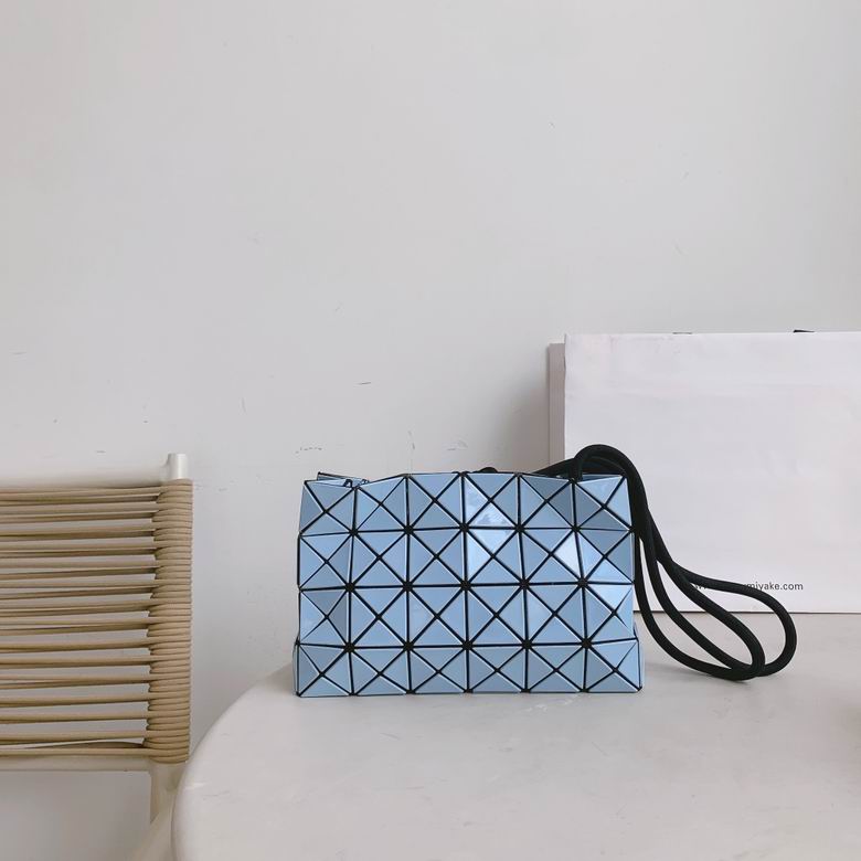 BB35 23.5X16X8cm YT 3