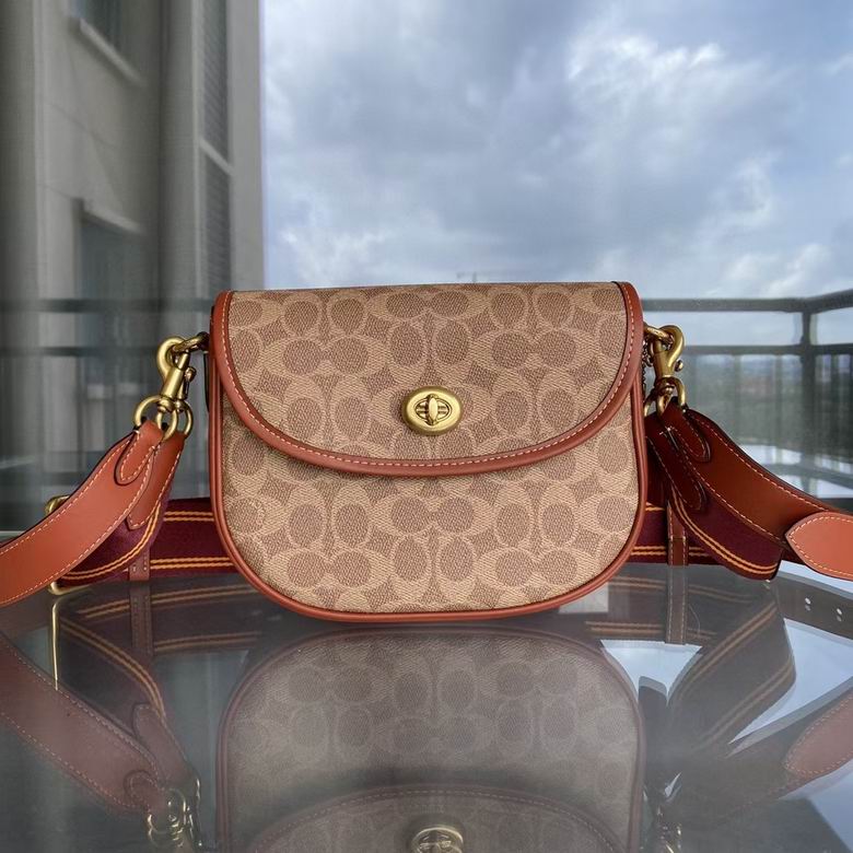 CA093  22x17x7.5cm YG