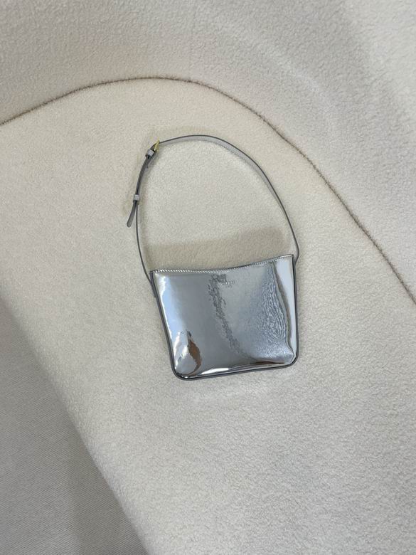 8076 18.5X15.5X2cm YG 3