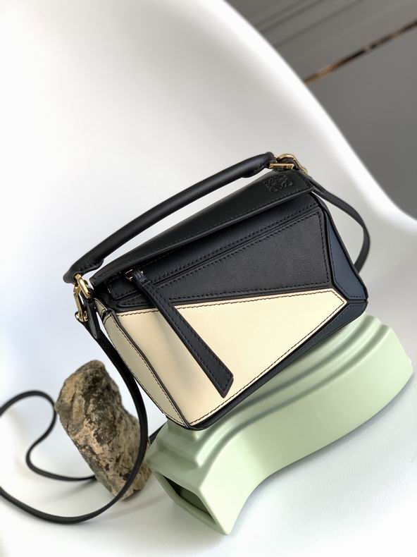 Loewe 0618138 18x12.5x8cm ss10