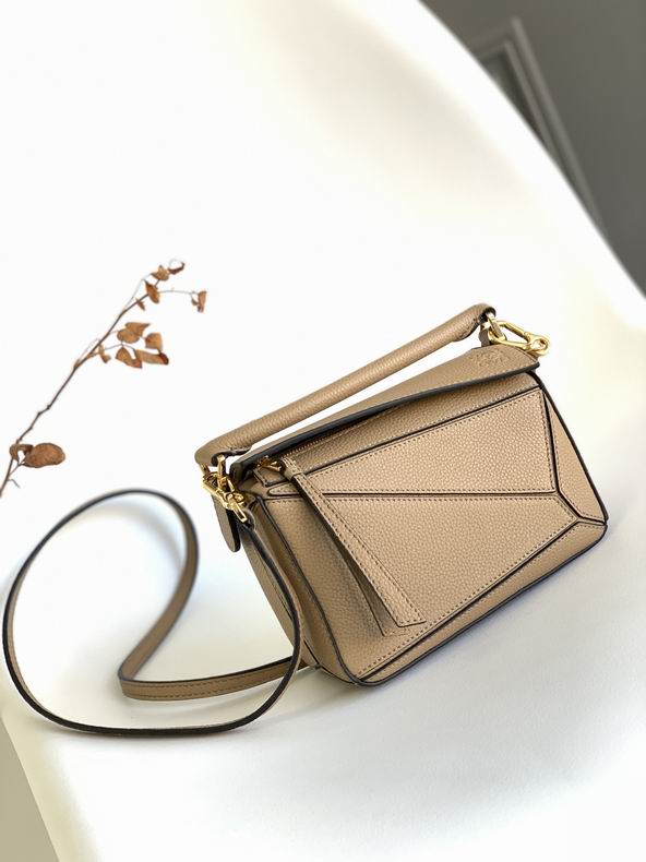 Loewe 061838 18x12.5x8cm ss12